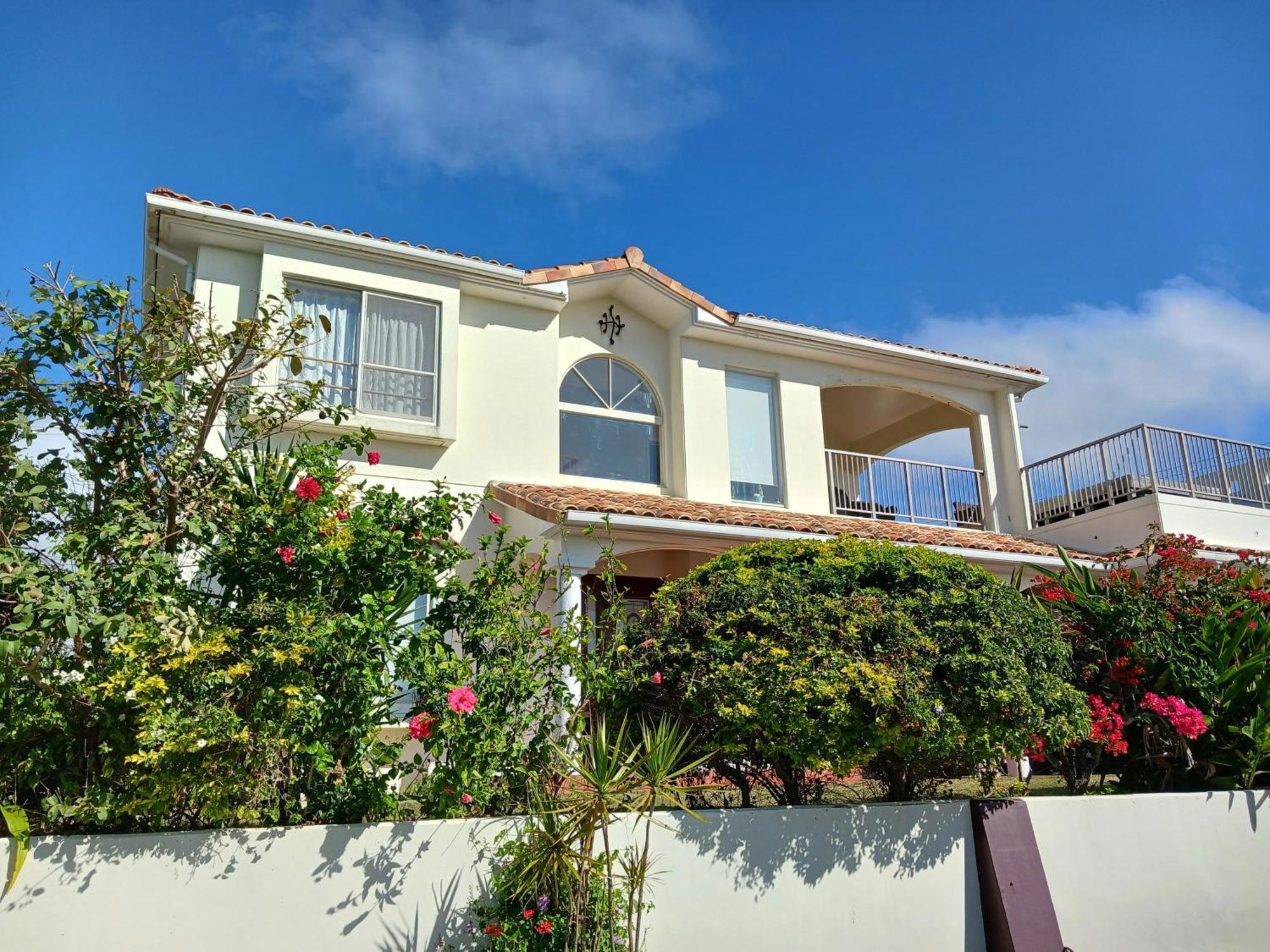 Hills Villa Miyakojima Exterior photo